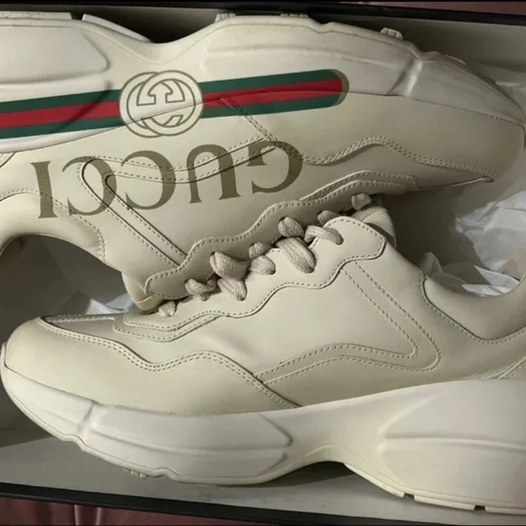 Gucci Rython Sneaker - Picture 4 of 11